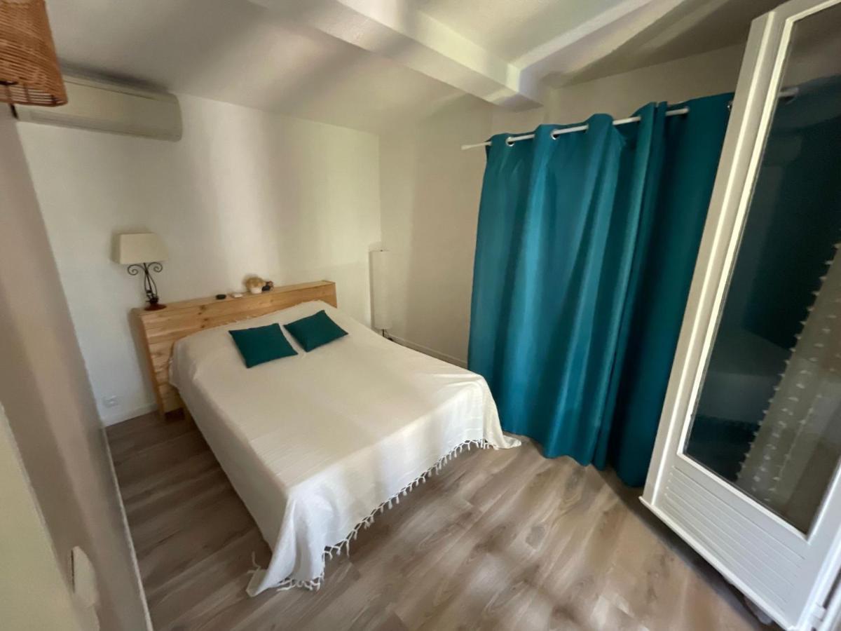 Le Cocon Des Spress Apartment Cers Exterior photo